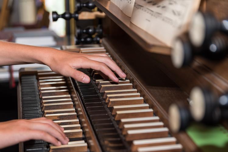 Übung Tasteninstrumente kennenlernen (2)